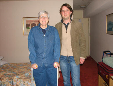 pat hugo 3 19 06 Patricia Walter's Hip Resurfacing with Dr. De Smet 2006