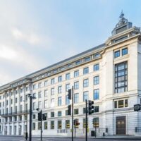 Cleveland Clinic London for H1 Hip Resurfacing, H1 Ceramic on Certamic Hip Resurfacing Device, Professor Cobb H1 Hip Resurfacing Surgeons Cleveland Clinic London - H1 Ceramic on Ceramic Hip Resurfacing Available